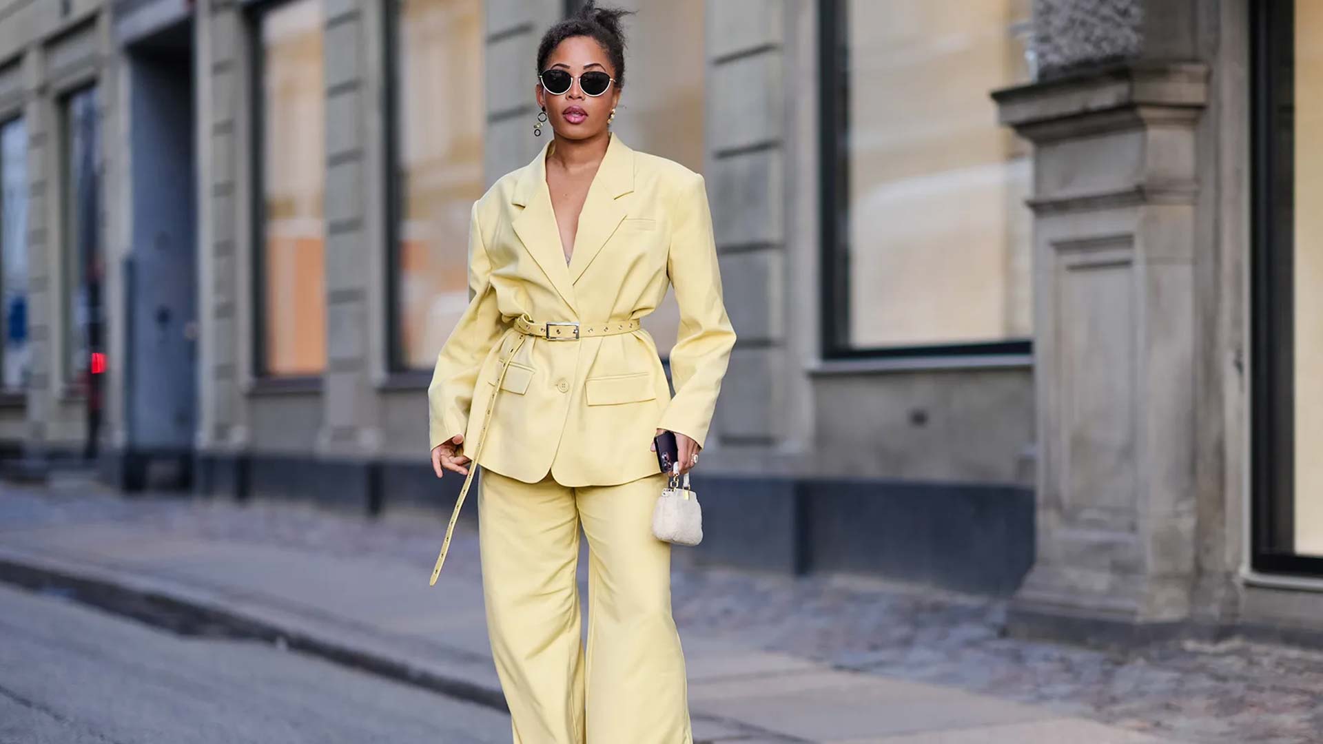 Must-Have Western Outfits Every Woman Should Own